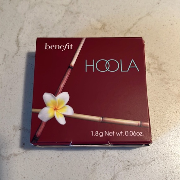 Gifted w/ purchase NWT Benefit Cosmetics Hoola Matte Bronzer - Picture 3 of 8